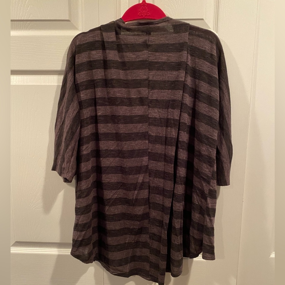Gorgeous Lularoe Cover Up - Picture 3 of 3